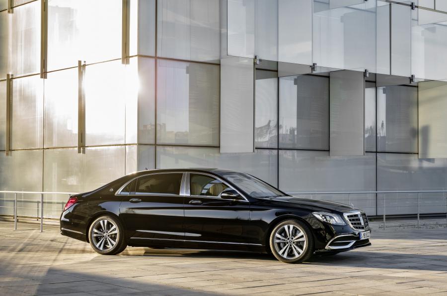  Mercedes-Maybach S560 2017 года  (WW) (фото 6 из 13)